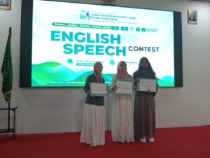 Mahasiswa UPB Kebumen Raih Juara 1, Ajang English Speech Contest HSN 2025